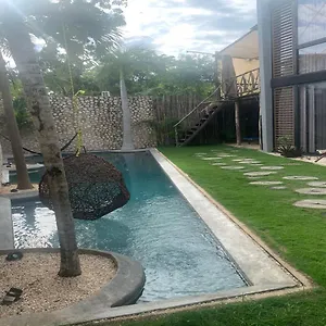 Ariche & Tulum Pueblo